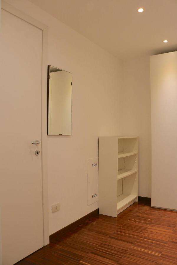 Апартаменты Cozy & Large Loft Famagosta Милан Экстерьер фото